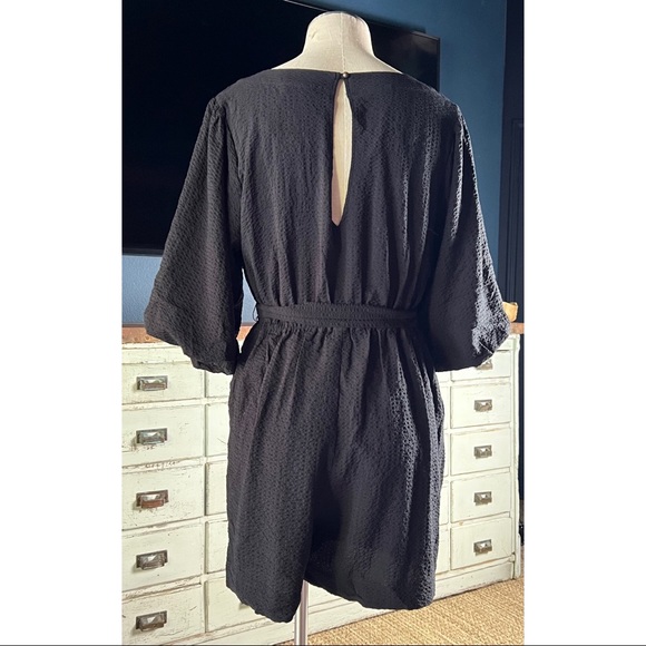 Anthropologie Francesca Balloon Sleeve Black Short Romper - Picture 7 of 11